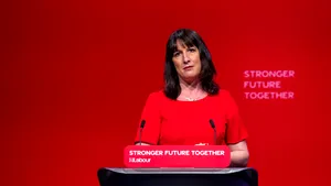 Premieră în Marea Britanie: Rachel Reeves devine prima femeie numită în funcţia de ministru de finanţe din istoria ţării. Aceasta pledează pentru stabilitate şi strângerea legăturilor comerciale cu Uniunea Europeană