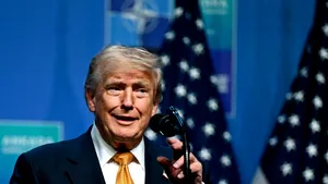 „Avionul-momeală” al lui Trump ajunge pe Netflix. Documentar despre operațiunea secretă din Turcia