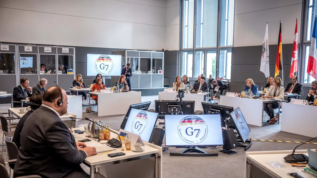 Grupul G7 avertizează că nu va recunoaşte anexarea teritoriilor ucrainene de către Rusia