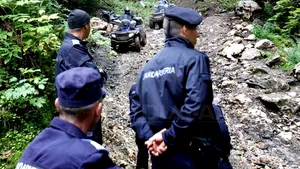 Salvamontiştii se retrag din zona unde s-a prăbuşit elicopterul israelian. Cercetările vor continua miercuri - VIDEO