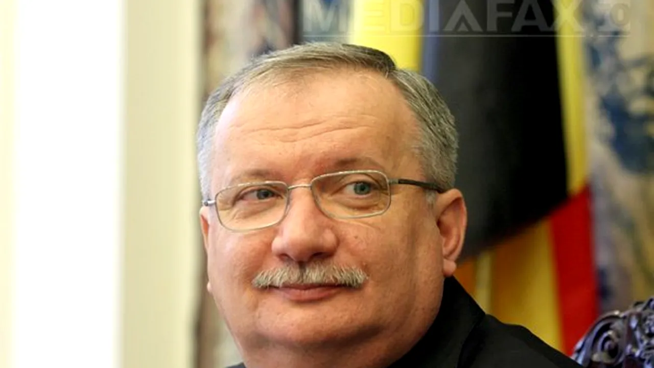 Senatorul Ioan Mang, nominalizat la Educaţie, în locul Corinei Dumitrescu