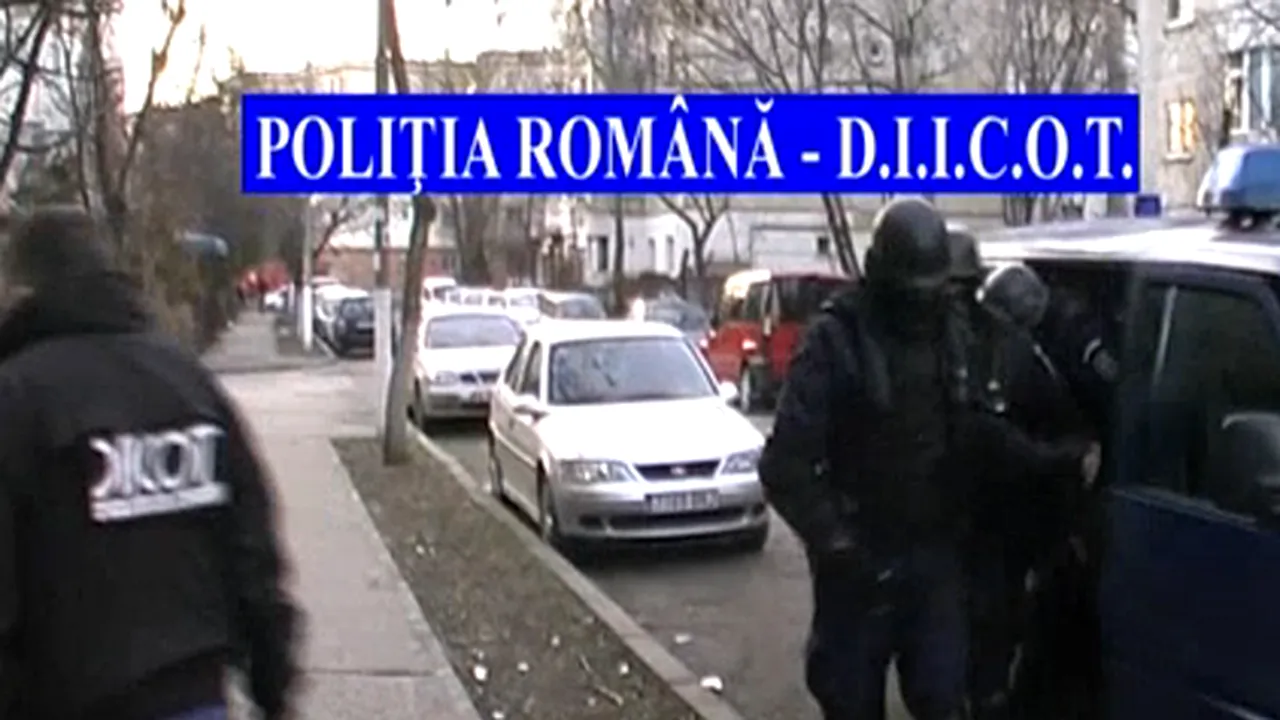 Deputatul Mihail Boldea, un avocat, un fost arbitru al Curţii de Arbitraj şi alţi 19 oameni, cercetaţi pentru înşelăciune şi fals - VIDEO
