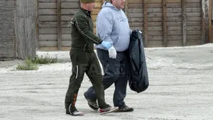 Militarii americani, alături de Dean Thompson, au strâns cinci tone de gunoaie de pe plaja Năvodari - FOTO