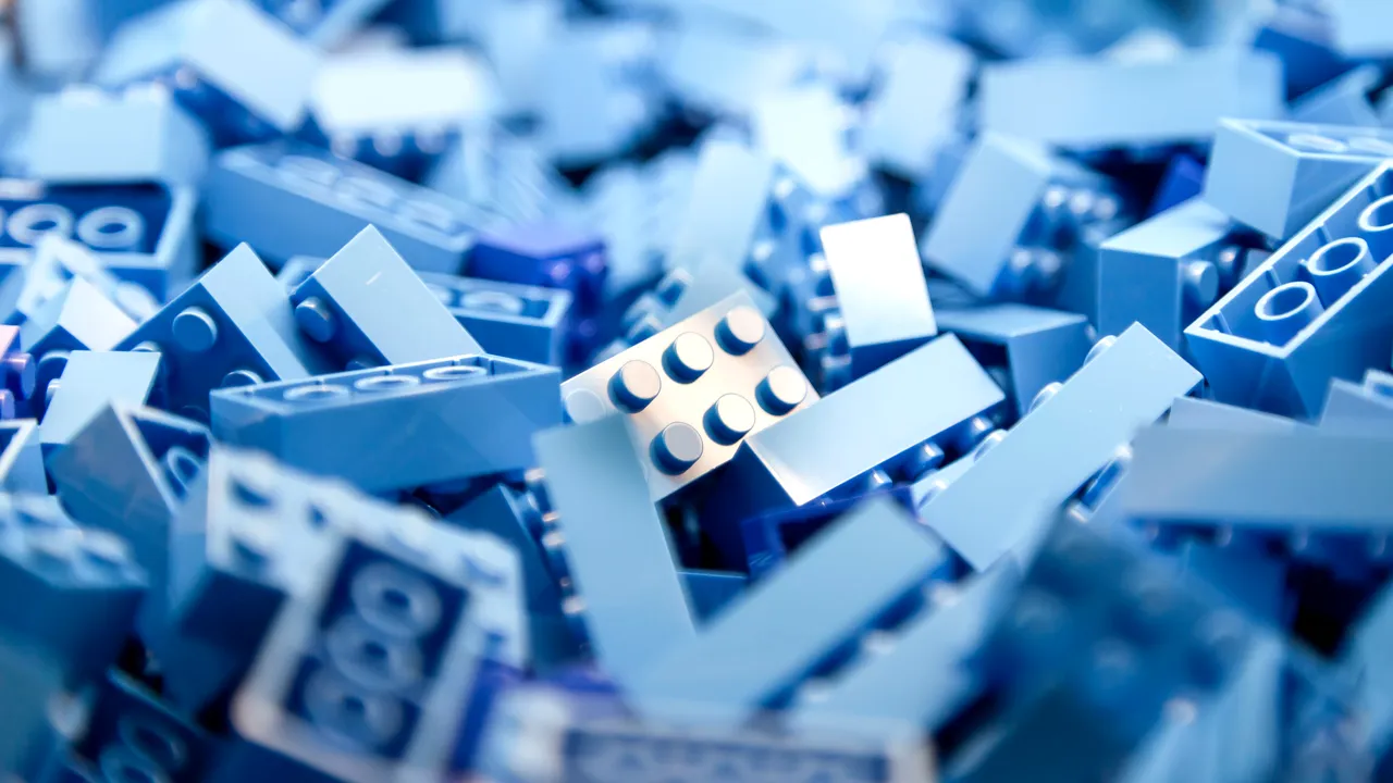 Cel mai înalt turn Lego: 36 de metri. Tentativă de stabilire a unui nou record, la Tel-Aviv | FOTO