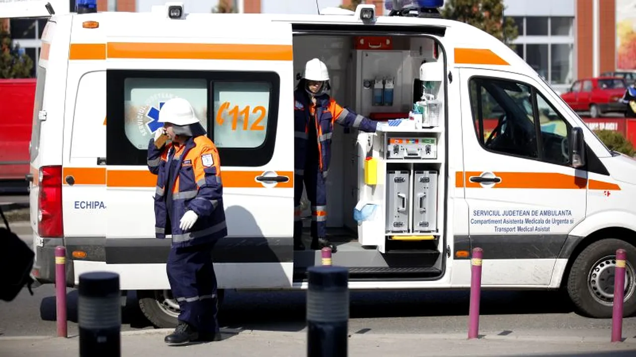 Un bărbat de 30 de ani a fost preluat de medici de la Aeroportul Sibiu, cu febră, după ce a călătorit în Italia