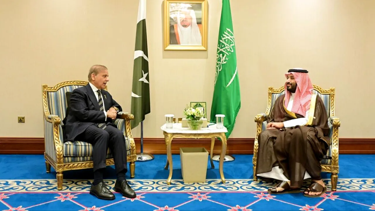 Pakistanul și Arabia Saudită au semnat un acord de „apărare mutuală”