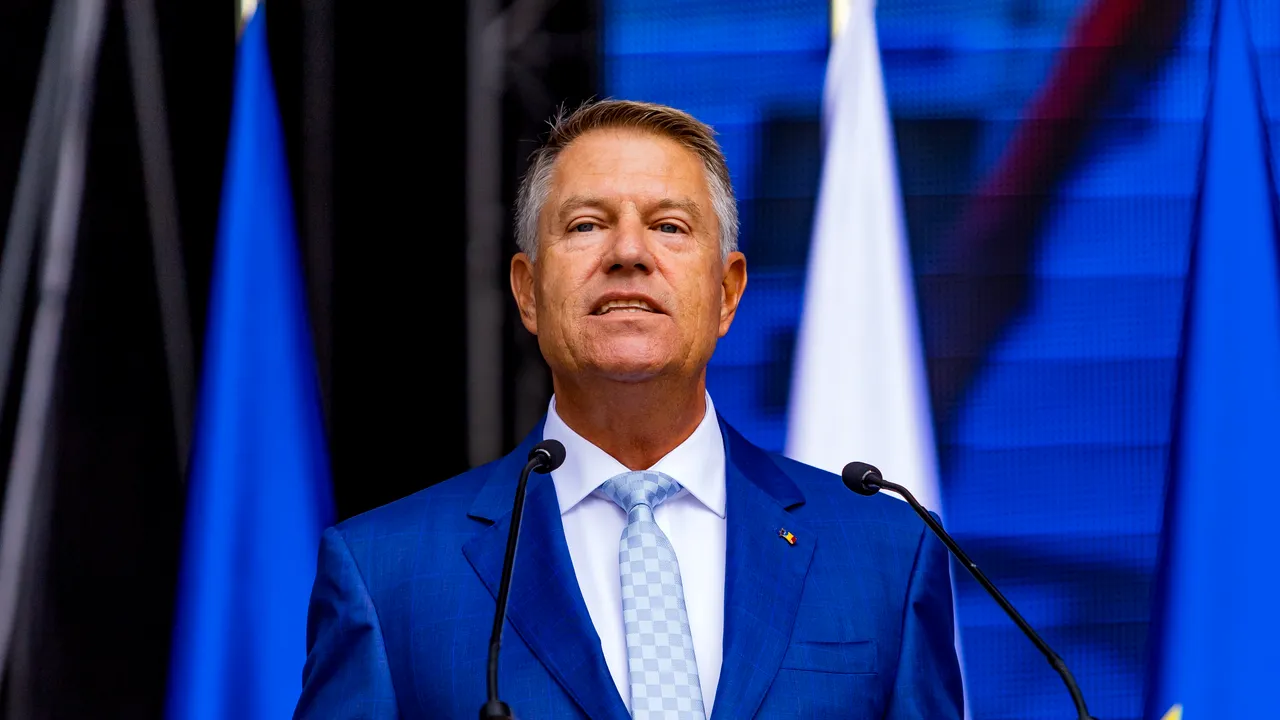 Iohannis: 23 august, prilej de amintire şi omagiere a memoriei victimelor regimurilor totalitare