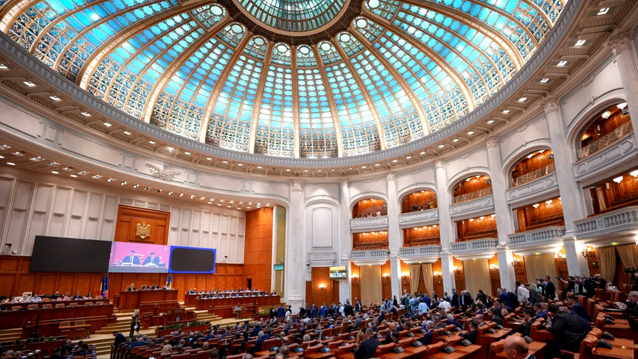 Opposition files motion of censure after Bolojan takes responsibility