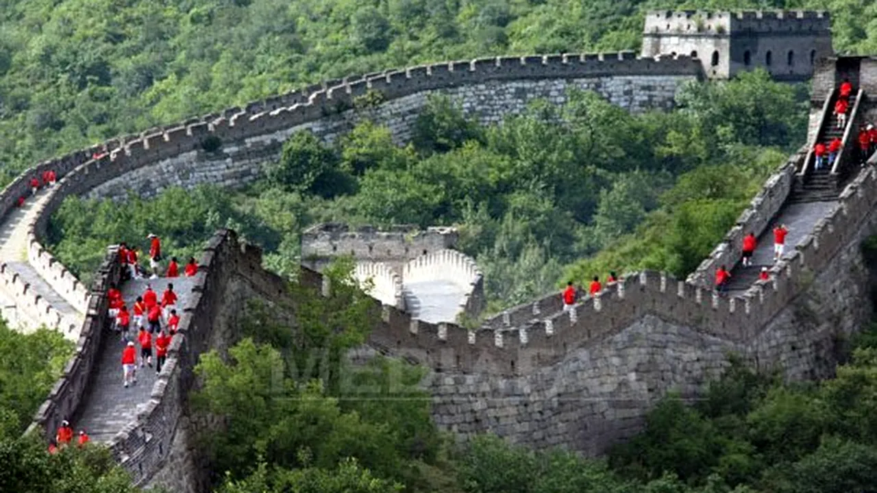 Destinaţii îndepărtate sub 2.000 de euro: Mexic, Canada şi China