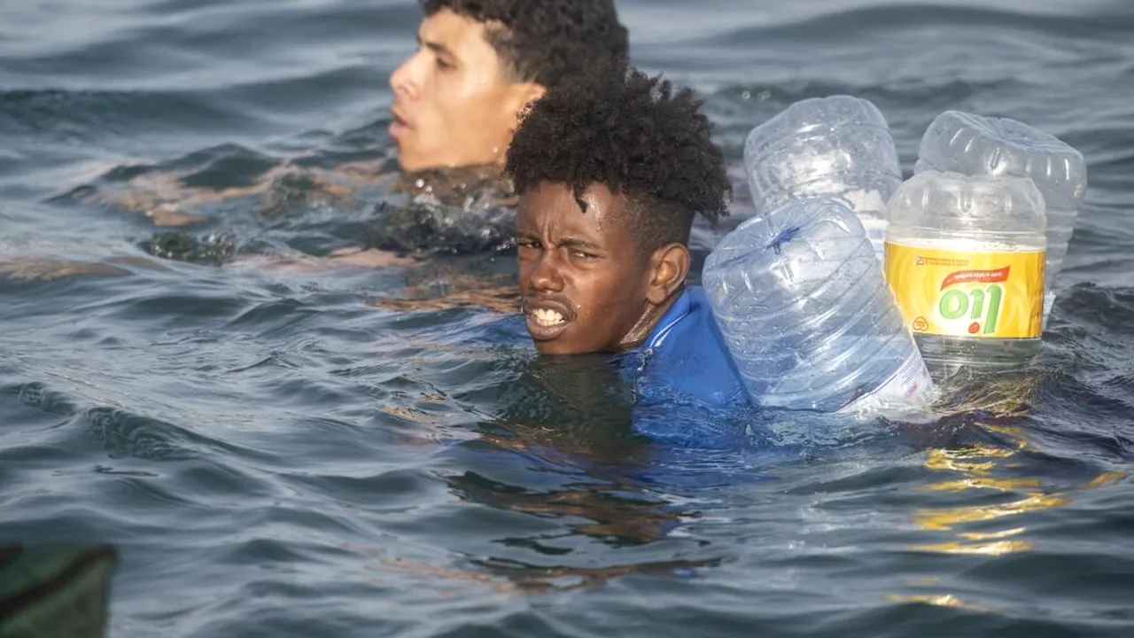 25 de milioane de euro de la Madrid pentru copiii migranți din Ceuta: sute de minori, ascunși în oraș