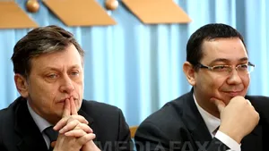 ANALIZĂ Mediafax Monitorizare: Ponta, învingător la mediatizare în faţa lui Antonescu în 20 de zile de criză