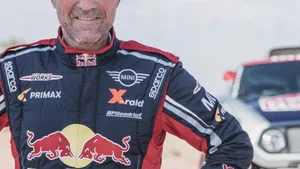 Stéphane Peterhansel abandonează Raliul Dakar după un accident. Copilotul său a ajuns la spital