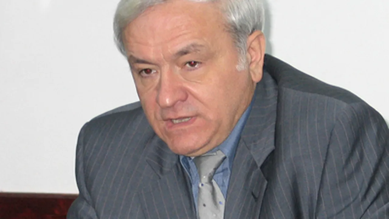 O femeie i-a aruncat un pahar cu bere în faţă preşedintelui CJ Braşov