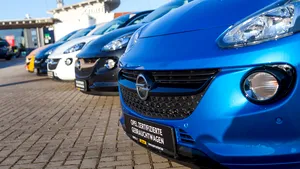 Peste 200.000 de autoturisme Opel, rechemate în service deoarece depăşesc limitele admise ale emisiilor de gaze