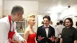 MASTERCHEF: Botezul fetiţei lui Mihai Petre, pe mâna concurenţilor, la Pro TV - FOTO