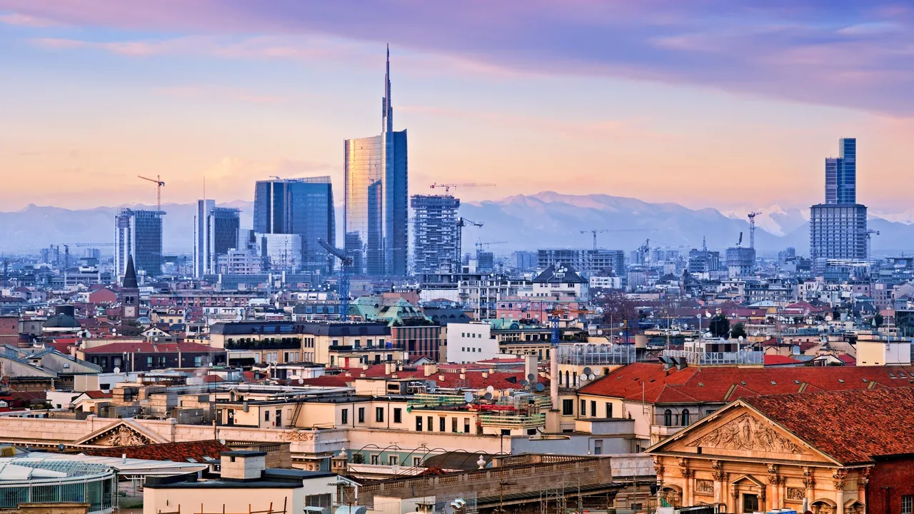 Guvernul Italiei va cere UE să accepte mutarea Agenţiei Medicamentului la Milano - surse