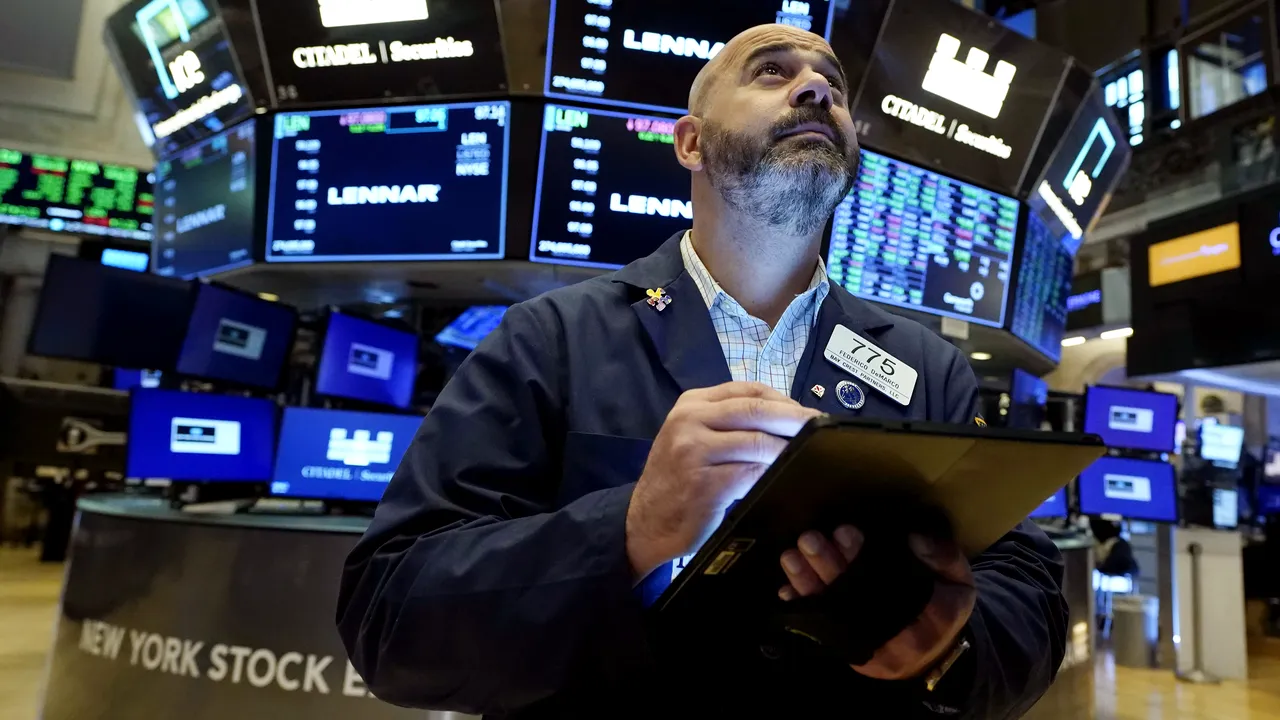 Optimism pe Wall Street: Analiştii se aşteaptă ca indicele S&P 500 să crească peste estimări