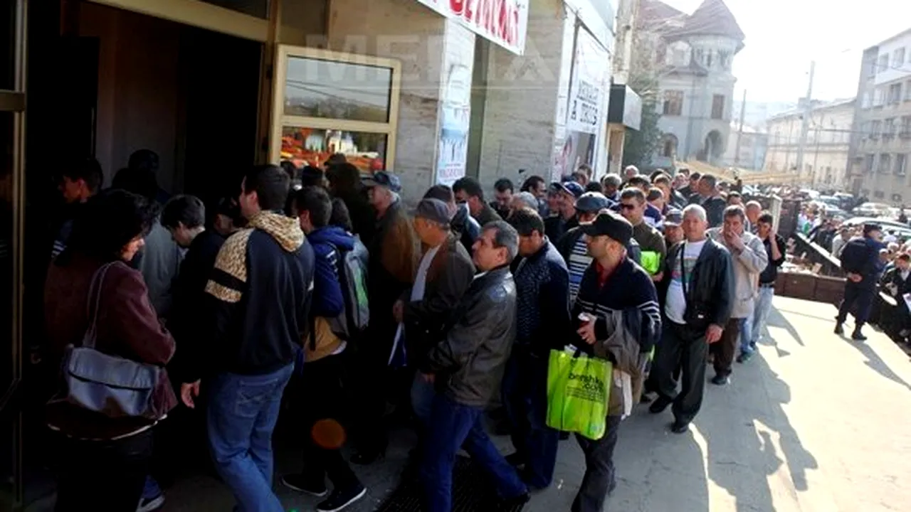 REPORTAJ - Piaţa muncii, greu de mulţumit: Tinerii, consideraţi fără experienţă, cei peste 40 de ani 