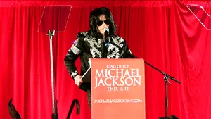 O expoziţie itinerantă dedicată lui Michael Jackson, aprobată în justiţie