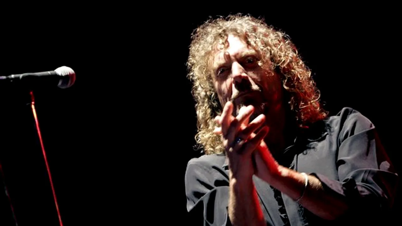 Robert Plant, solistul trupei Led Zeppelin, recunoaşte că s-a căsătorit în secret în 2011