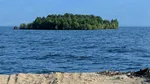 Mister pe un lac uriaș. O insulă a apărut din senin și apoi a dispărut