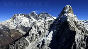 Everest nu mai este cel mai înalt munte din lume, cercetătorii au descoperit şi alte ''înălţimi''- FOTO
