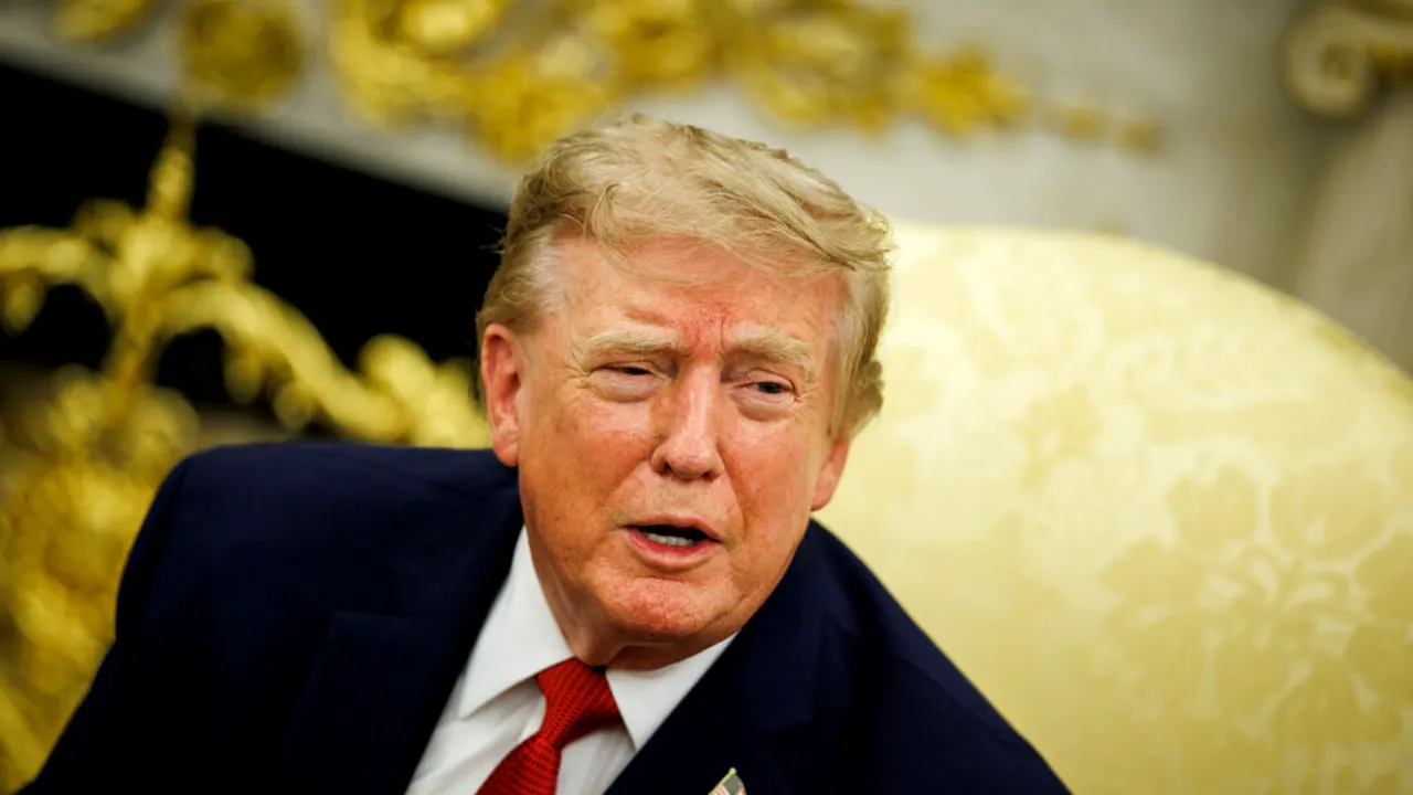 „Vor exista consecințe uriașe”. Donald Trump amenință cu sancțiuni economice țările care sprijină Iranul