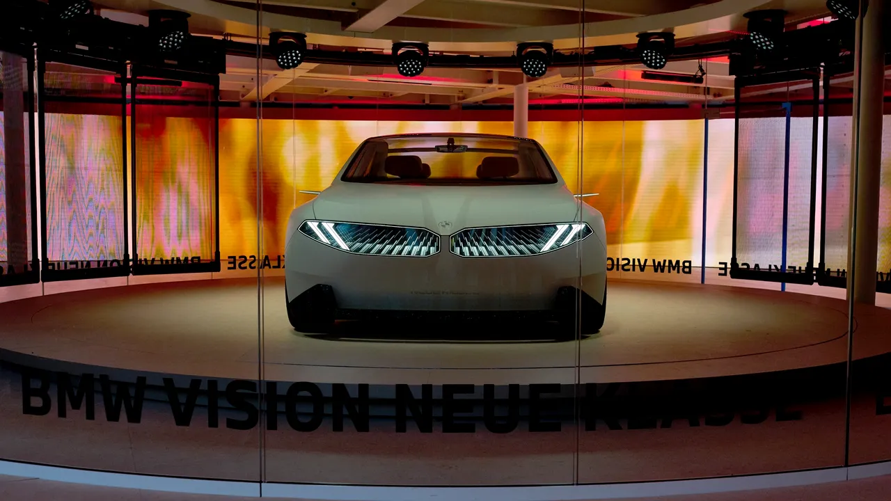 BMW construieşte o nouă fabrică în Marea Britanie