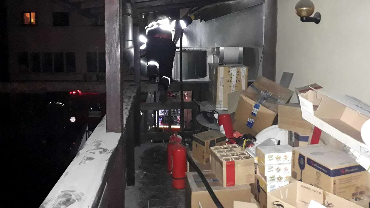 Incendiul de la restaurantul din Râmnicu Vâlcea. Cauza a fost folosirea focului pentru flambarea mâncării