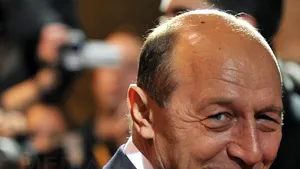 Băsescu: De sărbători n-o să stau acasă, dar încă nu ştiu unde merg, cert e că undeva prin România