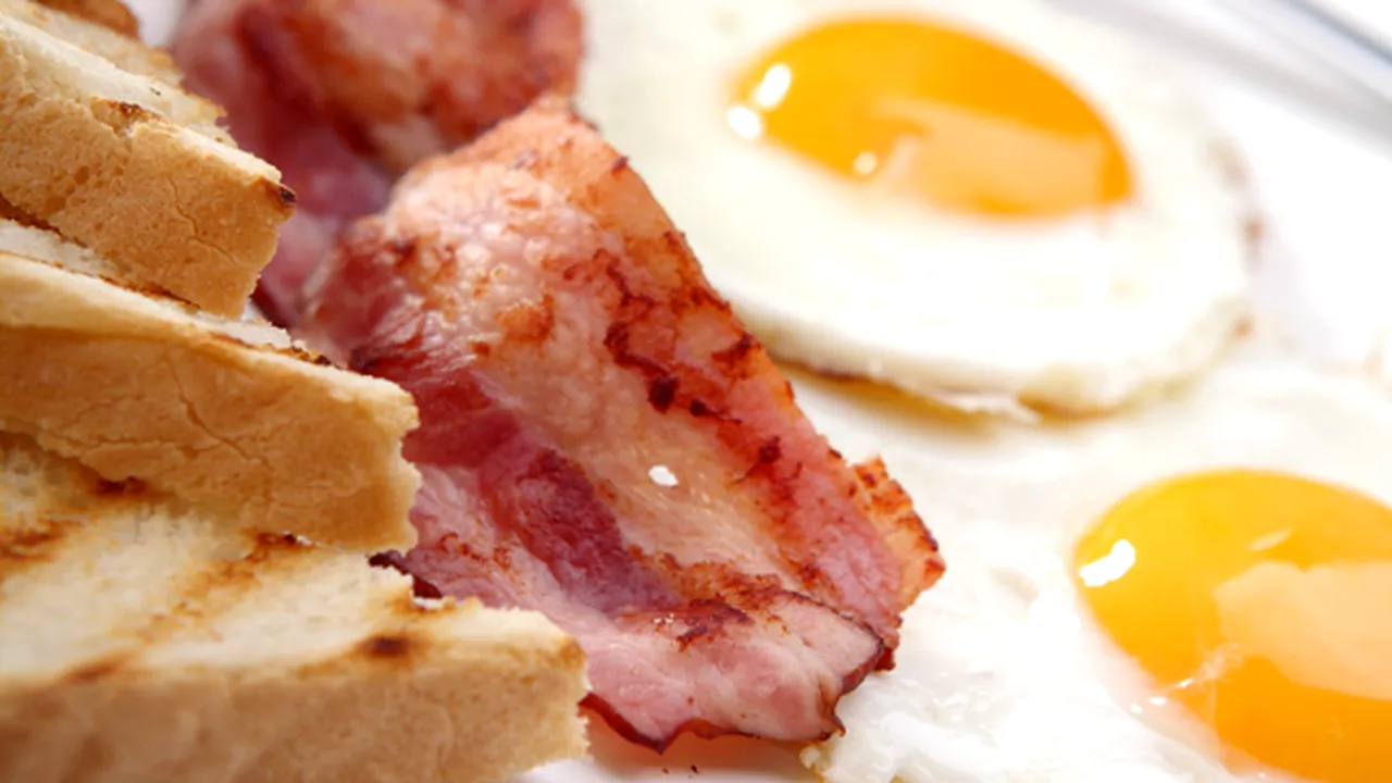 Dieta care scade colesterolul: alimente recomandate şi cele de evitat
