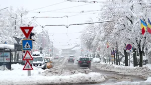 Alertă meteo: Cod GALBEN de viscol şi ninsori în 26 de judeţe