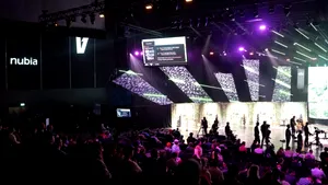 nubia colaborează cu Twitch Rivals la TwitchCon Europe 2025, trezind spiritul de competiție sub deviza „Born to Win”