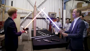 Prinţul William şi Prinţul Harry vor juca în noul film Star Wars: The Last Jedi. Ce roluri vor avea