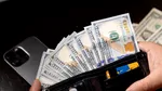 Îndatorați până la moarte: mulți americani nu se pot pensiona pentru că încă își plătesc creditele pentru studii