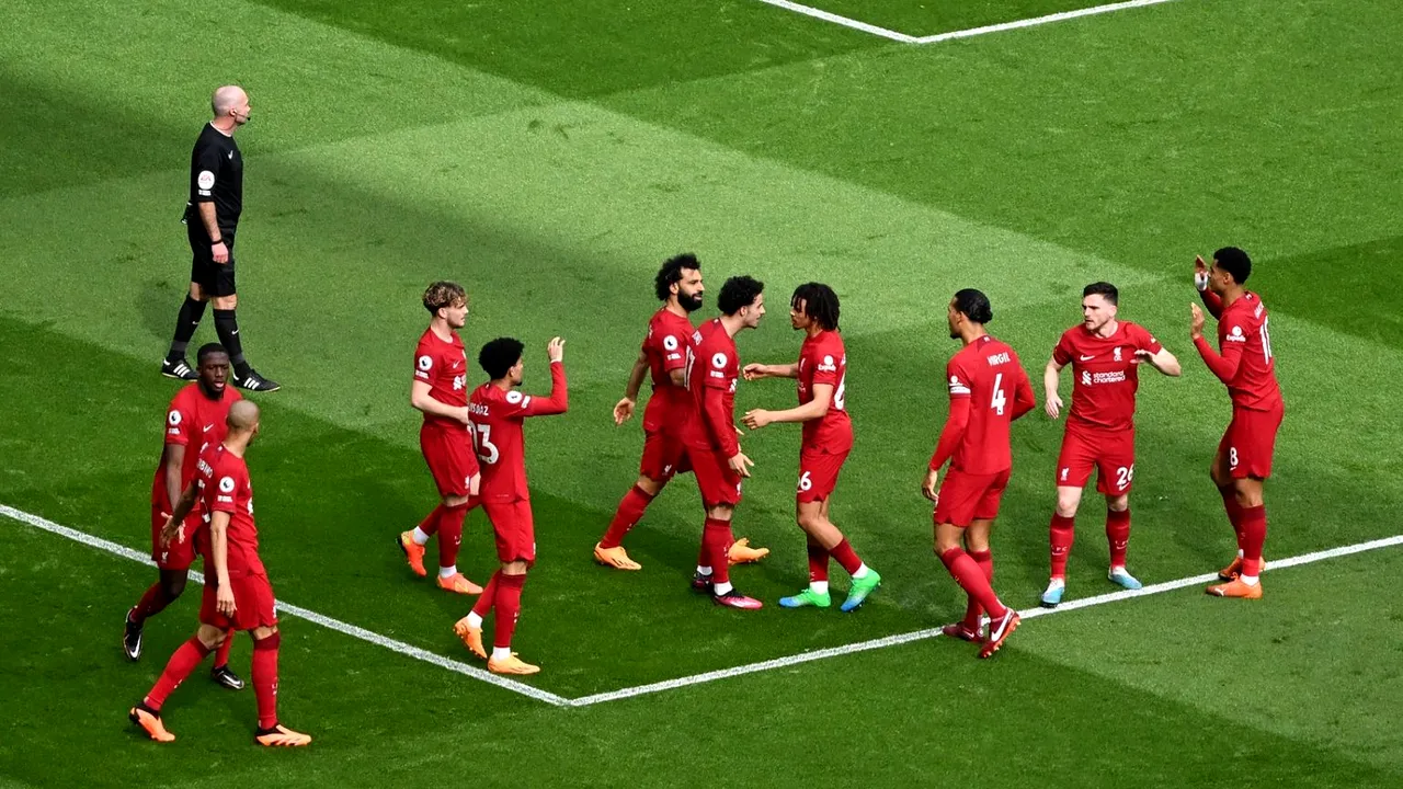 Juergen Klopp susţine că arbitrul Tierney are ceva 