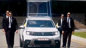 Papa Francisc în România: SPP anunţă când va fi folosit papamobilul românesc, conceput la uzina Dacia