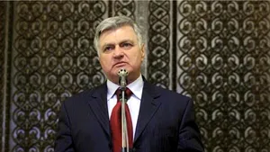 Profesorii ameninţă cu proteste