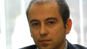 Cancan: Prefectul de Timiş a oferit 25.000 de euro pentru a-şi păstra funcţia