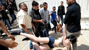 Trei militante Femen, condamnate la închisoare pentru un protest topless în Tunisia