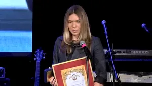 VIDEO | Simona Halep, după ce a primit titlul de cetăţean de onoare al Capitalei: Mă simt acasă în Bucureşti/ Criticile te motivează să fii mai bun