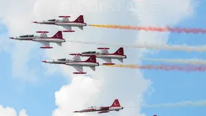 BIAS 2015: Imagini IMPRESIONANTE de la cel mai mare spectacol aviatic din România - VIDEO, GALERIE FOTO