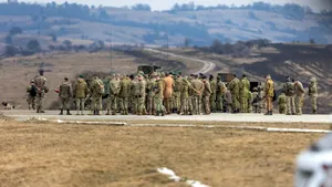 Dynamic Front 26 la Cincu: NATO testează integrarea loviturilor multidomeniu, artileria aliată și dronele de recunoaștere