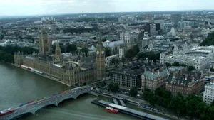 Angajaţii hotelieri, între care şi români, exploataţi în Londra