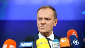 Donald Tusk: Promovaţi comerţul, nu războiul, domnule preşedinte Donald  Trump!