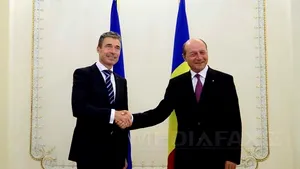 Băsescu, după întâlnirea cu secretarul general al NATO: Regiunea este frământată de probleme de securitate. Rasmussen: România nu este singură. Vom face tot ce e necesar pentru apărarea aliaţilor