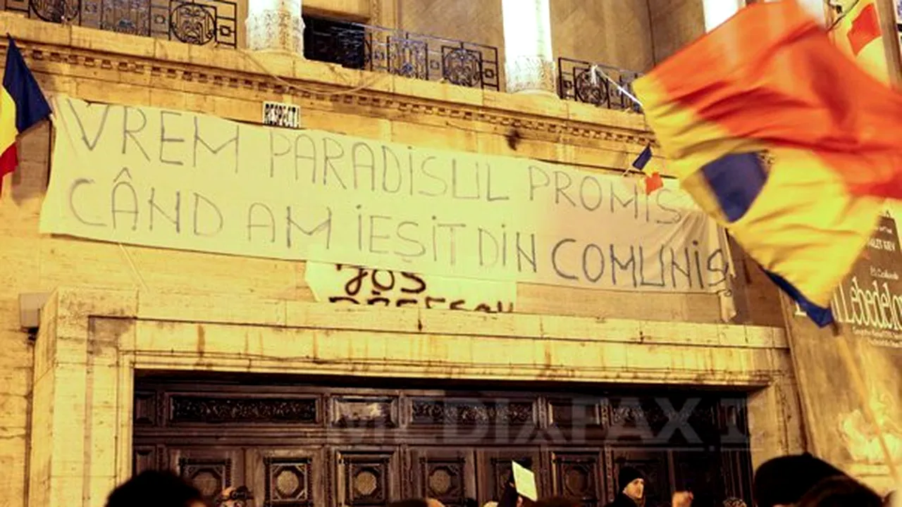 A CINCEA zi de PROTESTE: Mii de oameni din întreaga ţară au ieşit în stradă - GALERIE FOTO