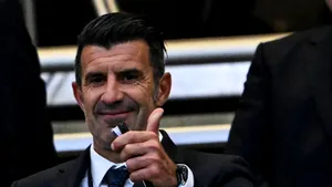 Luís Figo îl atacă dur pe Gianni Infantino și îi cere să demisioneze: „Trebuie să plece. Acum”