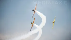 Mii de persoane sunt aşteptate în weekend la cel mai mare show aviatic de la malul Mării Negre