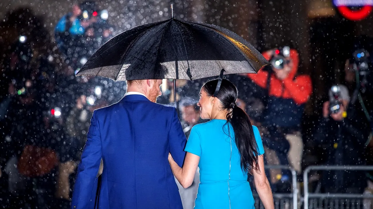 Ultima zi ca reprezentanţi ai familiei regale a Marii Britanii. Mesajul publicat de Prinţul Harry şi ducesa Meghan pe contul de Instagram 